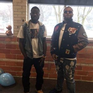 Meet your Posher, Dewand